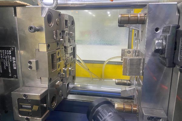 medical injection molding