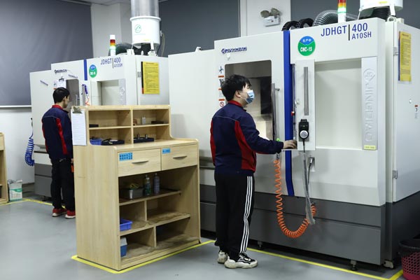 medical mold thread machining medical mold thread machining