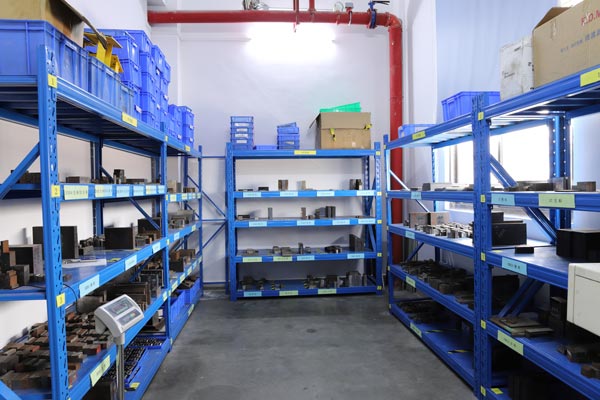 Guide to Selecting Mold Steel for Medical Molds