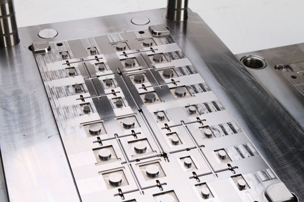 Advantages and Disadvantages of Medical Multi-Cavity Molds