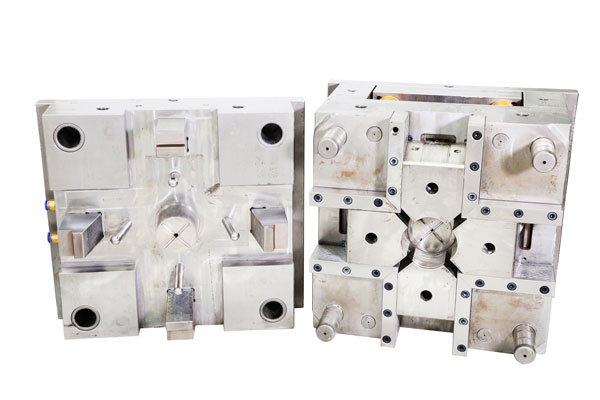 Key Design Considerations for Medical Multi-Cavity Molds